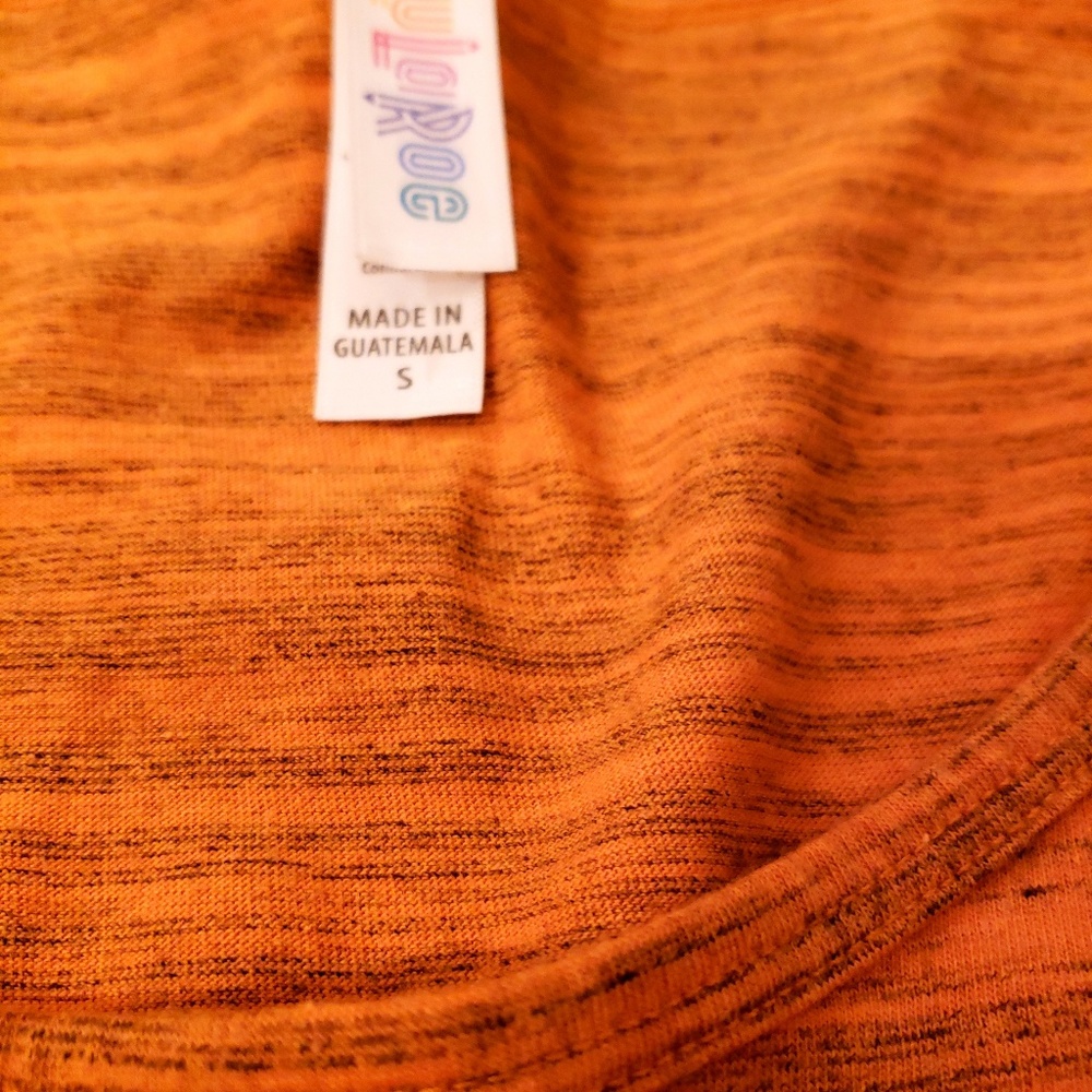 Lularoe classic tee-used